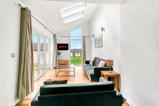 Lovely 2 Bedroom Holiday Chalet near Sidmouth - 1