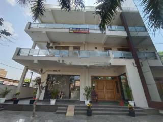 Girbar Dhaam Near By Prem mandir - 0