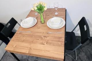 2 Bed apartment Sleeps 3 -Smart Tv -Private garden - 6