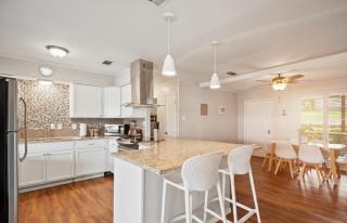 Charming 4BR Lakefront Getaway - 1