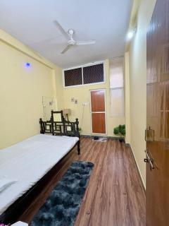 Navkar Homestay - Ground Floor 2BHK near Mahakal - 4