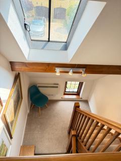 Beautiful 3-Bedroom Duplex in the Heart of Chipping Campden - 3