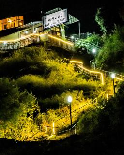 Aurevelle Kastura Resort Kanatal - 5 Min from Surkhanda Devi Temple # Mountain View Rooms # Himalayan View Resort - Kanatal - 1