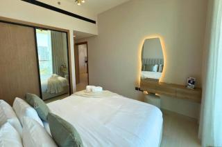 Guest Favorite - Minimalist 1BR Escape with Balcony in the Heart of JVC - 3