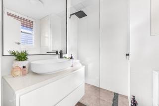 JoJo's Place! Harbour views, 2 Beds and free parking - 1