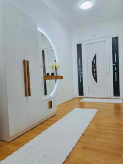 Home Apartment - 4
