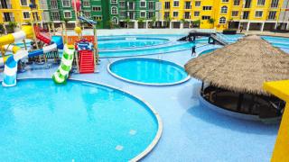 Cherry Blossom Hideaway Elegant 3BHK Cozy Ambience With Pool - 9