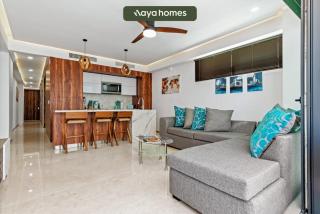 Bright 2BR -Private Balcony - Rooftop Pool - 2