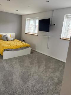 Modern Large 4-Bed Property sleeps 10 in Abergele - 8