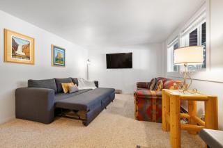 RMR: Gros Ventre A4 Condo in Teton Village - 5