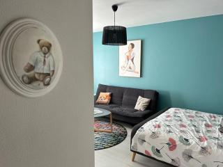Central Studio Apartment - 1