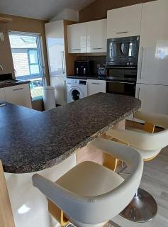 Lovely Lodge At Manor Park With Decking, Near Hunstanton Beach Ref 23170K - 1