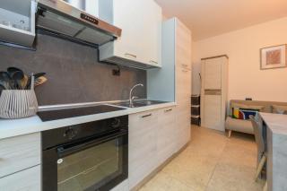 Eric du lac apt near Lake with Pool & ParkingFree - 5