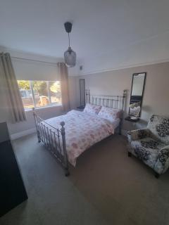 Beautiful Cosy Newcastle Flat - 7