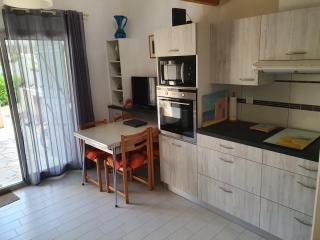 Maison de vacances climatisé que sejour, résidence securisee MAS DE LA PLAGE, terrasse Sud, 5 couchages -250M DE LA PLAGE -PORTIRAGNES PLAGE LRMP27 - 9