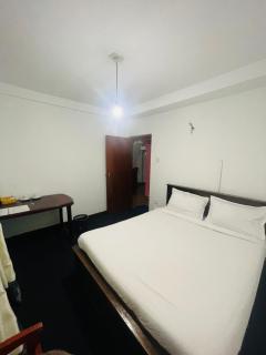Earth and Sky Hotel Nuwara Eliya - 8
