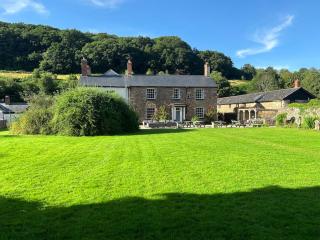 Duvale Priory - 9985 - 0