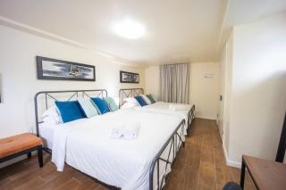 Bright 3bed basement with backyard & free parking - 9