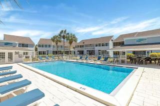 Autumn Beach Escape 2br Townhome - 9