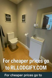 Rentals Leicester 2 - Free Street Parking - 1