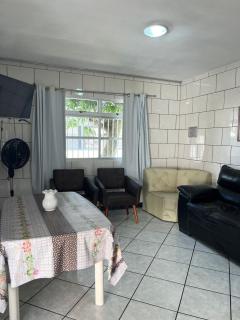 Casa com 02 quartos 150m da praia - 3