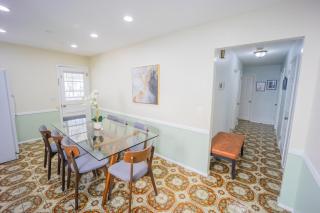 3bedroom APT with balcony & free street parking - 1