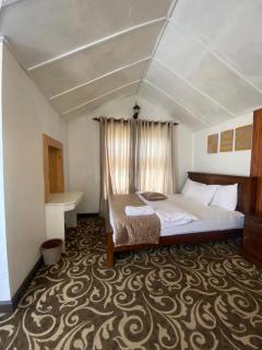 Peak View Cottage - 2