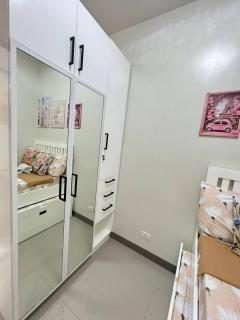 Paris Theme Near Ayala Feliz Mall 2BR Netflix Internet with Pool Parking Fee - 4