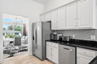 Newley Built Heated Pool Golf course Views - 9