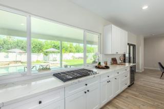 Modern Arcadia Estate with Heated Pool & Bikes - 2