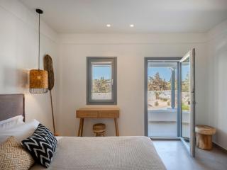 Paranthos Island Living - 5