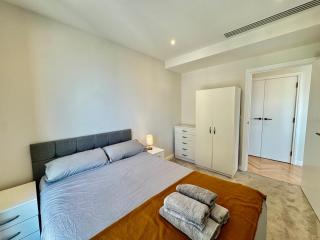 Elegant 2BR Apartment near Chelsea - 1