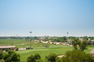 Stylish Sports City Studio Golf View Poolgym - 5