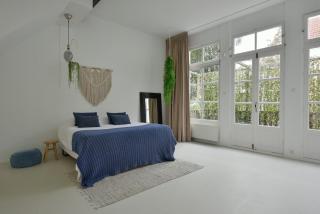 Elegant Central London Apartment — Where Style Meets Comfort - 4