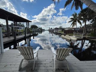 Blue Crab Dock On Gulf Canal Front Close 2 Beach Restaurants - 0