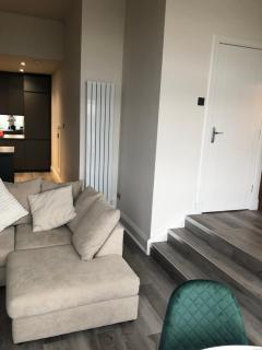 Charming West End Flat - 2