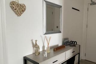 1 Bed - Sleeps 4 - Parking Pets Wifi - Rainham - 3