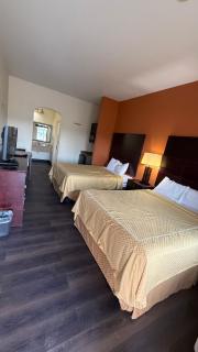 Executive Inn and Suites - Pittsburg - 1