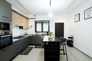 Luxury 2bed With Modern Design Lekki phase 1 - 6