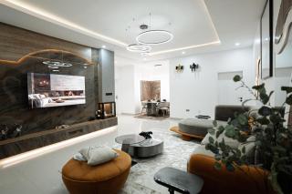 Luxury 2bed With Modern Design Lekki phase 1 - 1