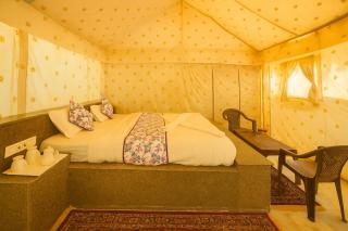 Sam Dunes desert Safari Camp - 8