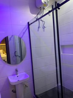 House 9 Apartment - 4