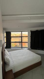 Sunrise studio - 1