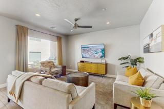 Zion Village Family Escape - 8