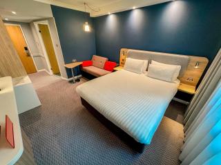 Holiday Inn Express London Stratford by IHG - 2