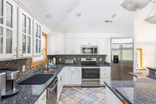 4min to Beach w Pool GameRoom & Fall '25 Hot Tub - 3