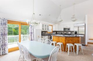 4min to Beach w Pool GameRoom & Fall '25 Hot Tub - 2