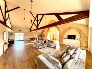 Les Arches d'Or - Loft d'Exception avec Jacouzzi - 3 Suites - Grande Terrasse - Vue Théâtre Antique - Centre-Ville - Orange - 1