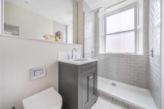 Romantic Getaway Apartment in Central Bath - Bath - 3