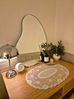 군자역 5분, 침실 2개, 퀸침대 3개, 최대인원 6명 - 3